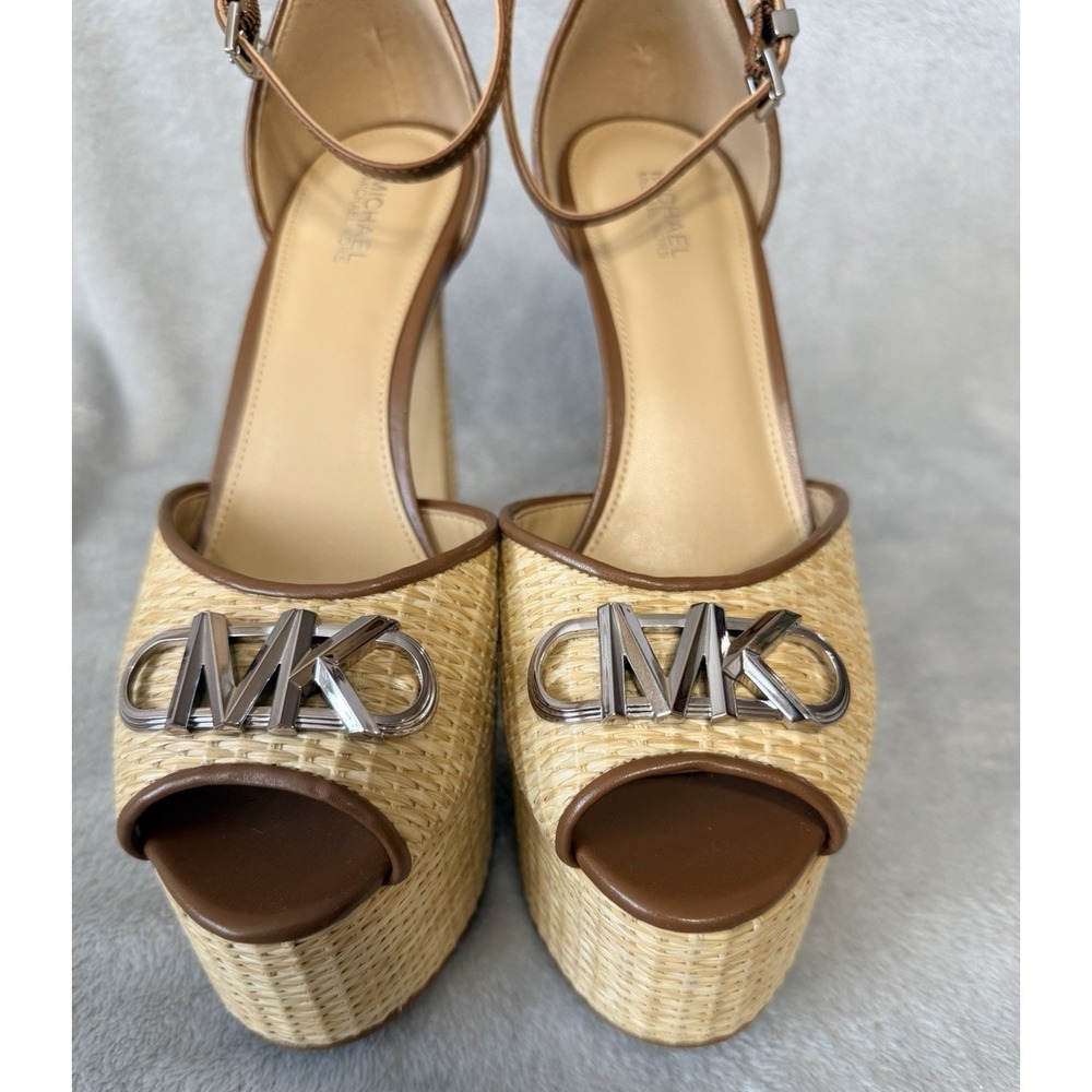 Michael Kors Martina Raffia Platform Stiletto Heels‎ SZ 8.5 Brown Silver Logo